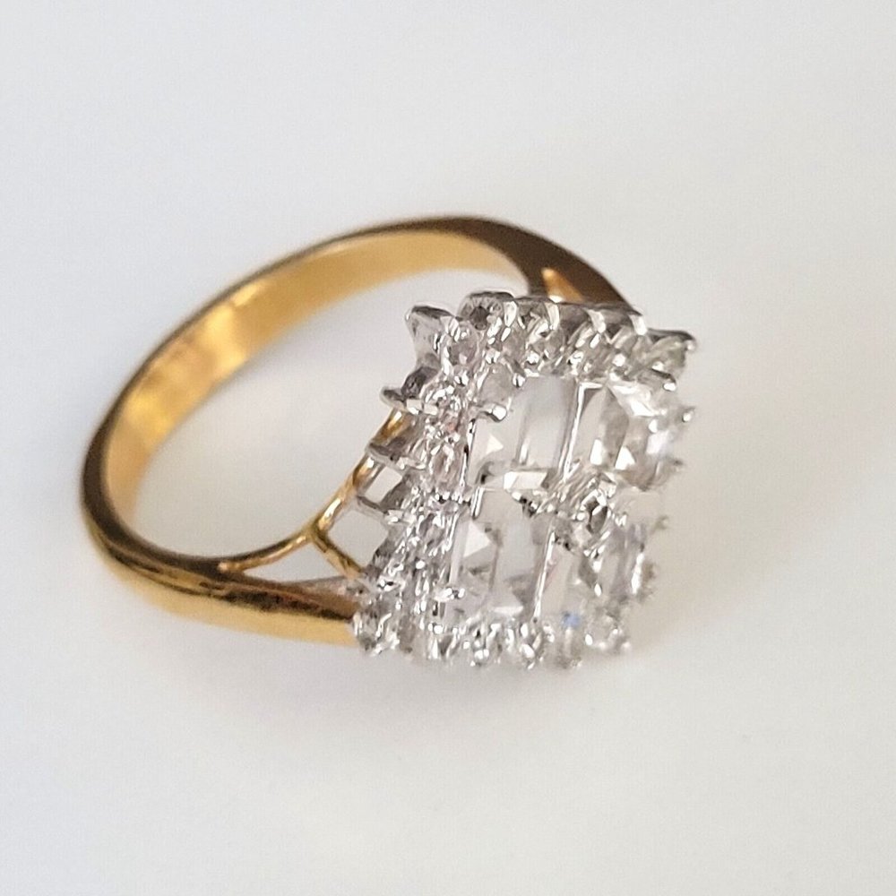 Womens Gold Tone White Rhinestones Diamond Shape Cluster Fashion Ring Size 8 - Picture 2 of 6